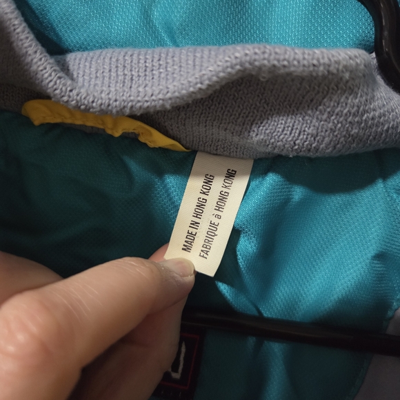 Colorful Ski Suit - Picture 7 of 11